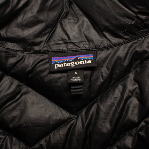 Patagonia Lightweight Black Puffer Jacket - Picture 6 of 7